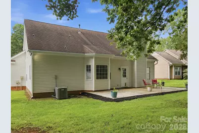 607 Oakbluff Circle, Charlotte, NC 28216 - Photo 20