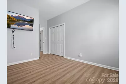 607 Oakbluff Circle, Charlotte, NC 28216 - Photo 16