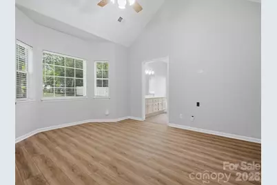 607 Oakbluff Circle, Charlotte, NC 28216 - Photo 12