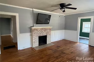 512 W 8th Ave, Gastonia, NC 28052 - Photo 2