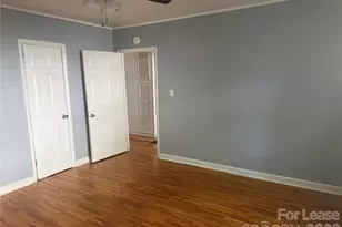512 W 8th Ave, Gastonia, NC 28052 - Photo 8
