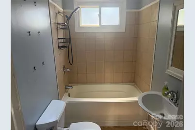 512 W 8th Avenue, Gastonia, NC 28052 - Photo 12