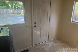 512 W 8th Ave, Gastonia, NC 28052 - Photo 10