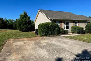 131 McKendree Rd, Mooresville, NC 28117 - Photo 2