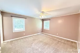 4600 Carving Tree Dr, Charlotte, NC 28227 - Photo 10