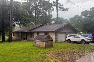 732 Sunset Lakes Blvd SW, Sunset Beach, NC 28468 - Photo 1