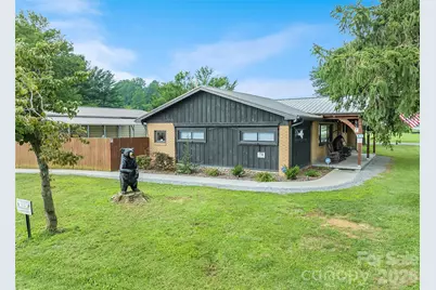 2906 Jonathan Creek Road, Waynesville, NC 28785 - Photo 2