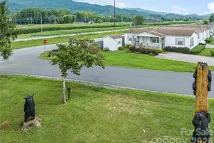 2906 Jonathan Creek Rd, Waynesville, NC 28785 - Photo 16