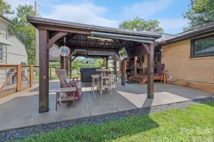 2906 Jonathan Creek Rd, Waynesville, NC 28785 - Photo 10