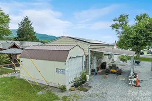 2906 Jonathan Creek Rd, Waynesville, NC 28785 - Photo 12