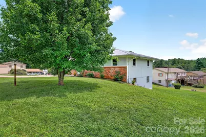 224 Cherokee Way, Marion, NC 28752 - Photo 4