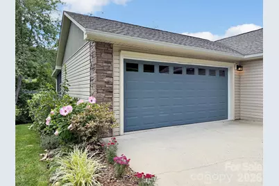 140 February Lane, Waynesville, NC 28785 - Photo 4