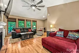 70 Promised Ridge Dr, Hendersonville, NC 28791 - Photo 24