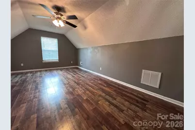 4515 Fox Thorne Drive, Charlotte, NC 28216 - Photo 14