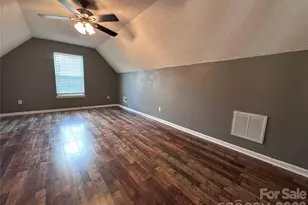 4515 Fox Thorne Dr, Charlotte, NC 28216 - Photo 14