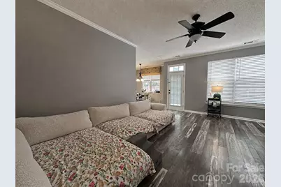 4515 Fox Thorne Drive, Charlotte, NC 28216 - Photo 2