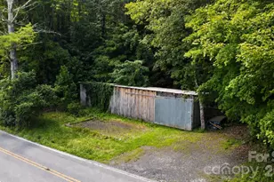 2150 Nc 80 Hwy, Bakersville, NC 28705 - Photo 36