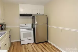 409 East K Street E, Newton, NC 28658 - Photo 8