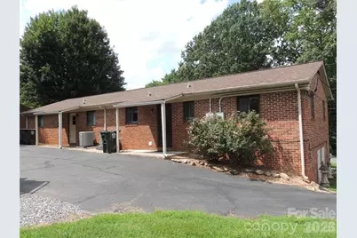 409 East K Street E, Newton, NC 28658 - Photo 2