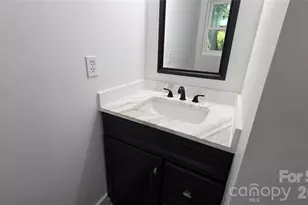 513 E Ohio Ave, Bessemer City, NC 28016 - Photo 32