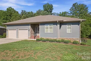 125 Beechmont Dr, Morganton, NC 28655 - Photo 2