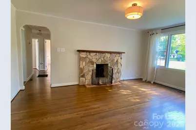 5300 Buckingham Drive, Charlotte, NC 28209 - Photo 2