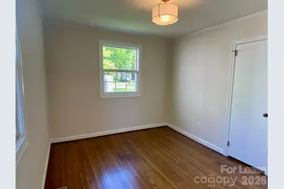 5300 Buckingham Drive, Charlotte, NC 28209 - Photo 10
