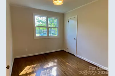5300 Buckingham Drive, Charlotte, NC 28209 - Photo 12