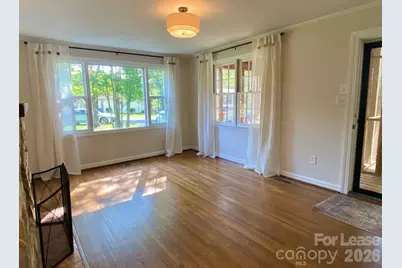 5300 Buckingham Drive, Charlotte, NC 28209 - Photo 6