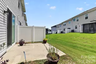 13327 Savaine St, Charlotte, NC 28278 - Photo 38