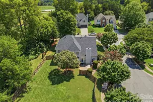 8807 Royal Bluff Dr, Charlotte, NC 28269 - Photo 32
