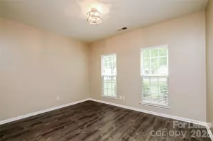 601 N Mulberry St, Statesville, NC 28677 - Photo 6