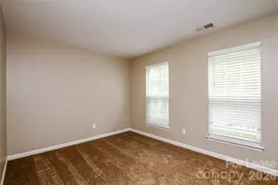 601 N Mulberry St, Statesville, NC 28677 - Photo 10