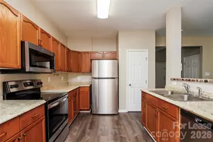 601 N Mulberry St, Statesville, NC 28677 - Photo 2