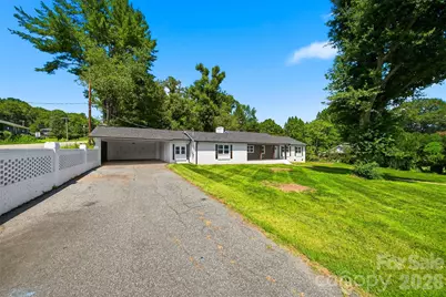 908 13th Street NW, Conover, NC 28613 - Photo 28