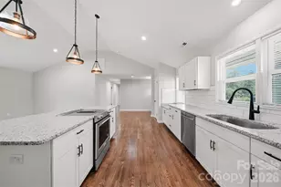 908 13th St NW, Conover, NC 28613 - Photo 4