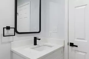 615 E Saunders Ave, Newton, NC 28658 - Photo 18