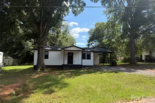 615 E Saunders Ave, Newton, NC 28658 - Photo 1