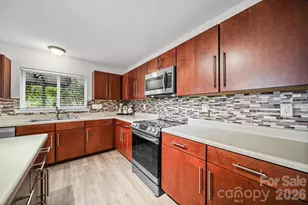 9220 Seamill Rd, Charlotte, NC 28278 - Photo 8