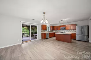 9220 Seamill Rd, Charlotte, NC 28278 - Photo 6