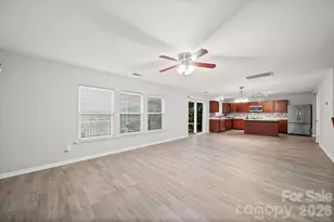 9220 Seamill Rd, Charlotte, NC 28278 - Photo 10