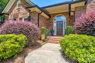 1152 N Windsor Dr, Kannapolis, NC 28081 - Photo 2