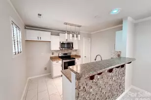 7329 Hidden Creek Dr, Charlotte, NC 28214 - Photo 2