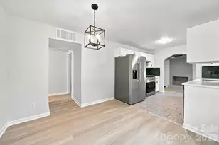 4100 Sudbury Rd, Charlotte, NC 28205 - Photo 18