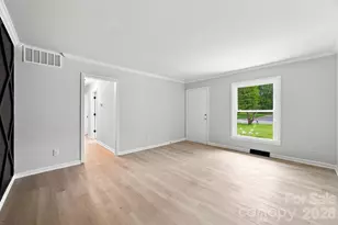 4100 Sudbury Rd, Charlotte, NC 28205 - Photo 6