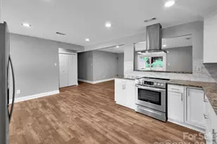 1926 Tyvola Rd, Charlotte, NC 28210 - Photo 6