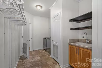 10429 Starwood Drive, Charlotte, NC 28215 - Photo 20