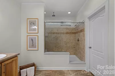 10429 Starwood Drive, Charlotte, NC 28215 - Photo 16