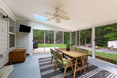 4002 Canbury Court, Charlotte, NC 28269 - Photo 14
