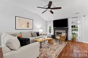 4002 Canbury Ct, Charlotte, NC 28269 - Photo 6